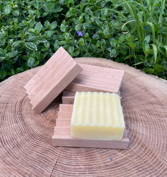 Jabonera de madera de aliso rojo natural